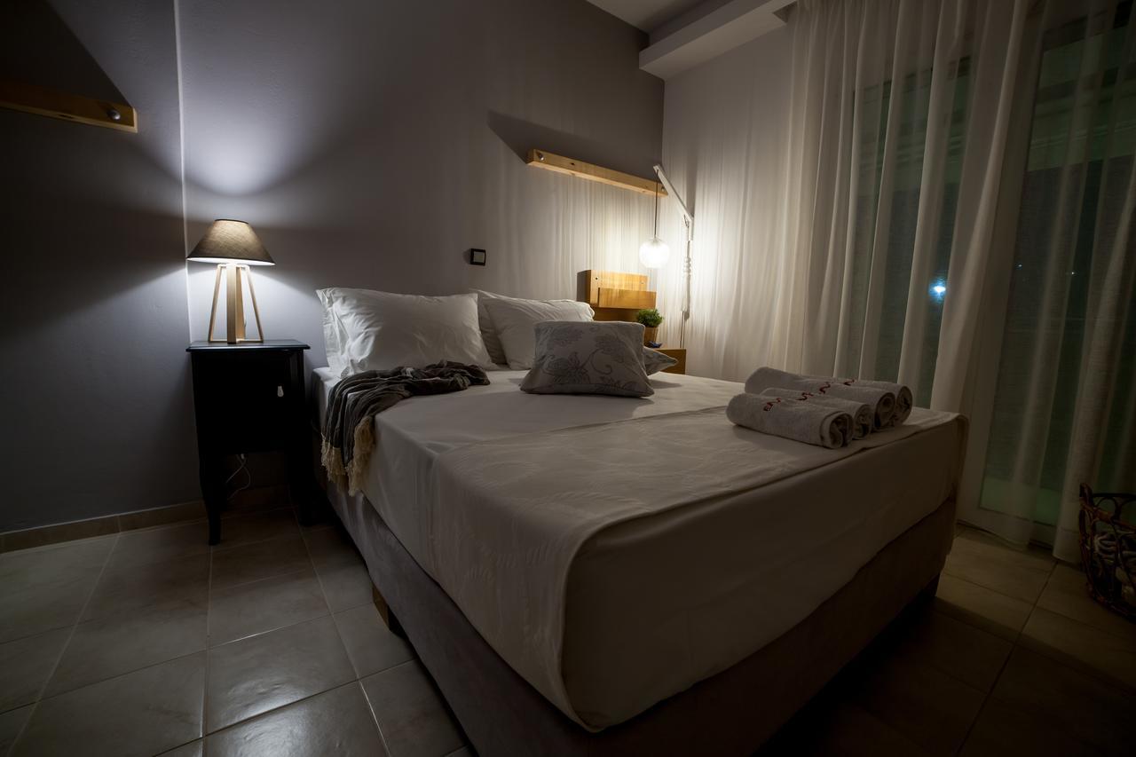 Enpy Aparthotel Finikounta Exterior photo